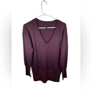 White House Black Market Women’s Cashmere Purple  V-Neck Sweater